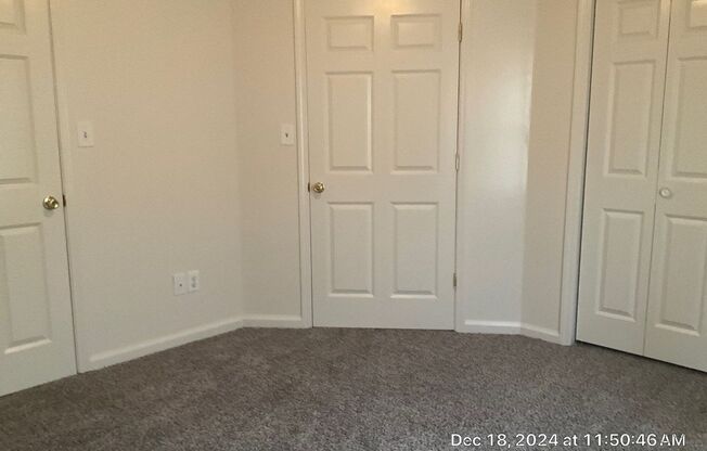 2 beds, 1.5 baths, 950 sqft, $1,295, Unit 05612