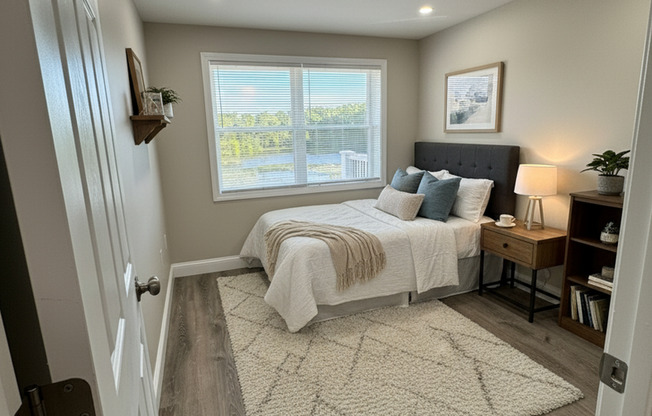 2 beds, 1 bath, 680 sqft, $2,500, Unit 21-33