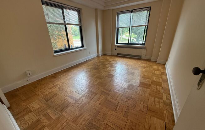1 bed, 1 bath, $1,145, Unit 102