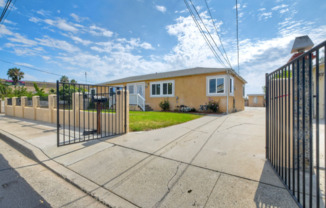 122 JOHNSTON LN