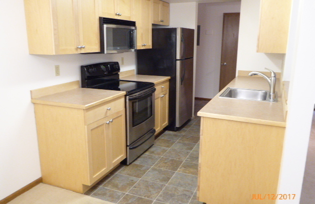 2 beds, 2 baths, $1,850