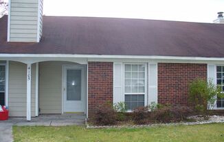 Cute Two Bedroom Two Bath Duplex off Wilshire Blvd.