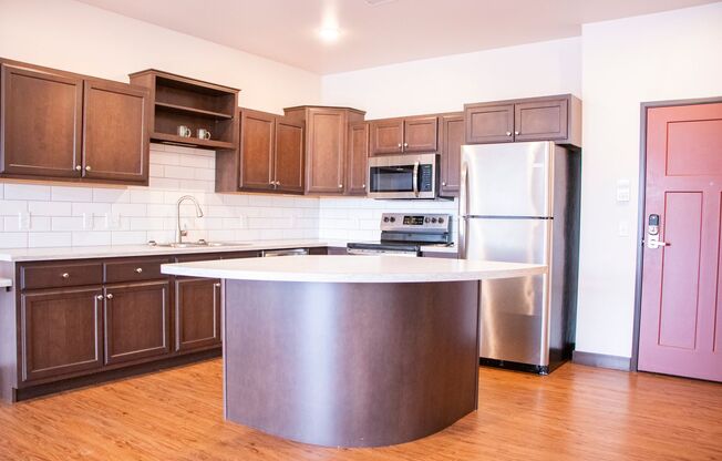 1 bed, 1 bath, 793 sqft, $1,295, Unit 111