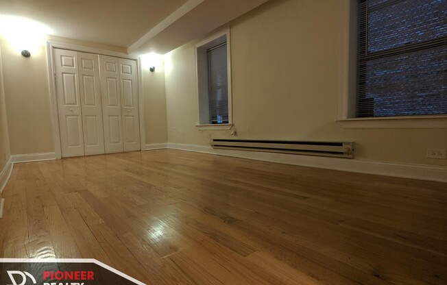 1347 N Dearborn
