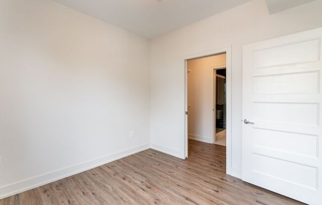 2 beds, 1 bath, $1,600, Unit 1050 N 4th St. Apt. 221
