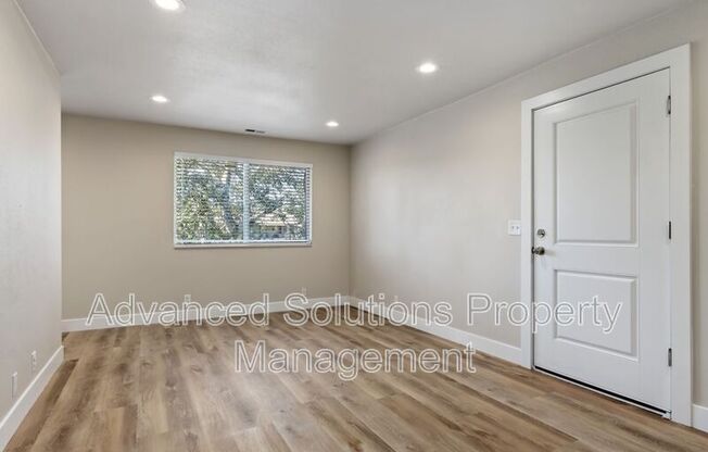 1357 N REDWOOD RD
