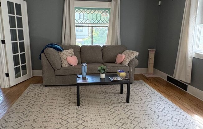 616 S 32nd Ave - Beautiful Home!