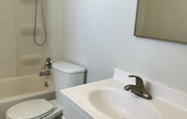 1 bed, 1 bath, 850 sqft, $1,950, Unit 45