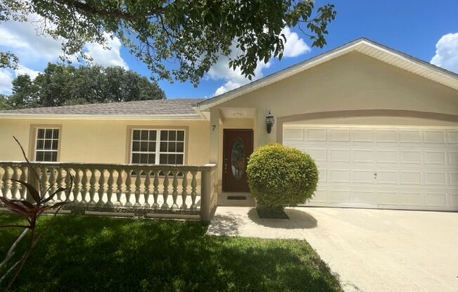 3/2 Home in Poinciana for Rent!