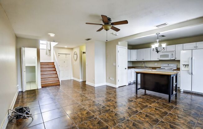 3/2 Lakeview Townhome in Pembroke Pines
