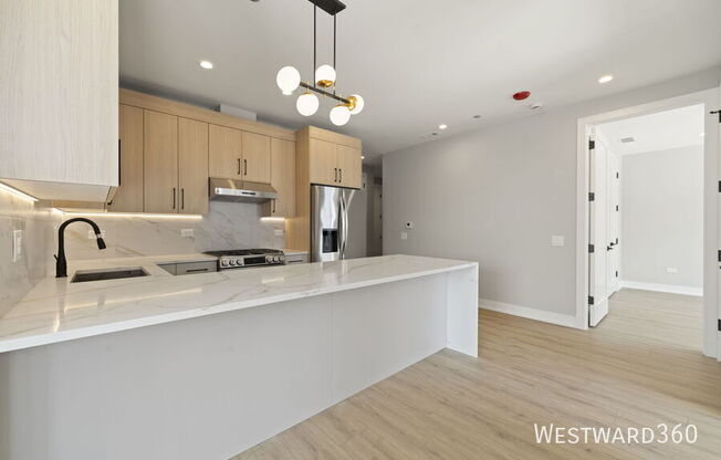 2354 W POLK ST