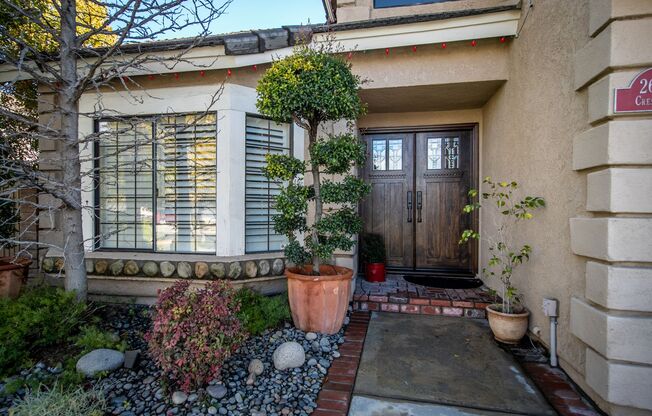 Beautiful 4 Bedroom Home on Cul-de-sac