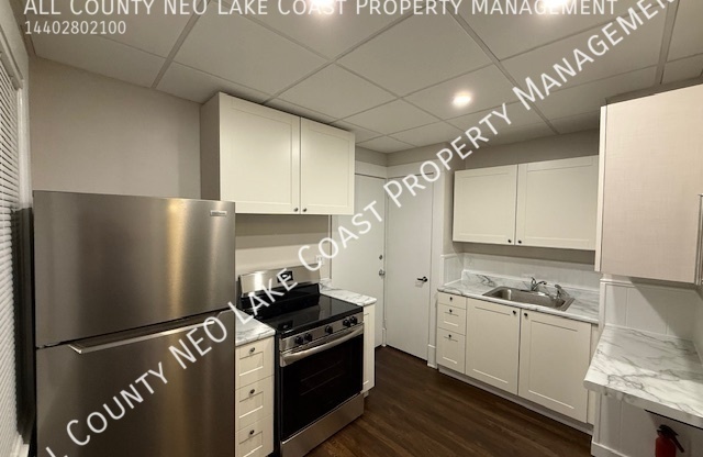 1614 LARCHMONT AVE