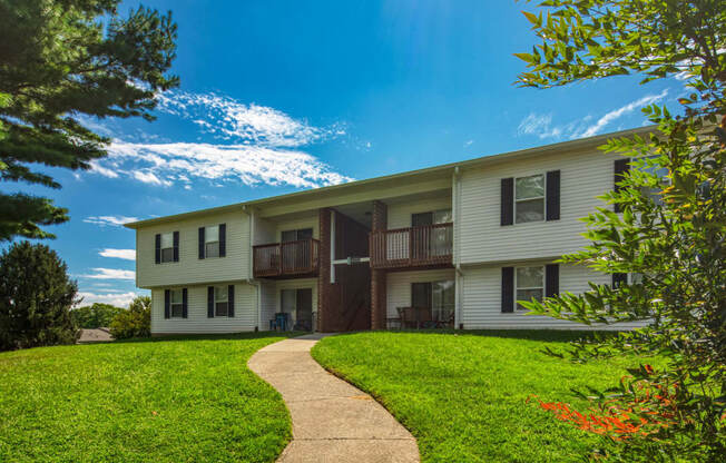 Property Exterior at The Everett Apartments , Roanoke, VA 24018