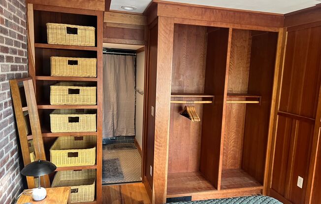 1 bed, 1 bath, 500 sqft, $2,300, Unit 30