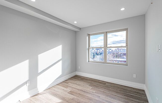 1 bed, 1 bath, 572 sqft, $1,635, Unit Unit 405