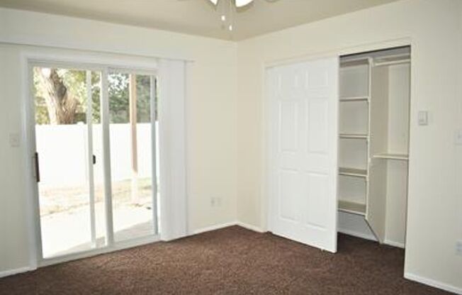 3 beds, 2 baths, 1,090 sqft, $1,595, Unit C
