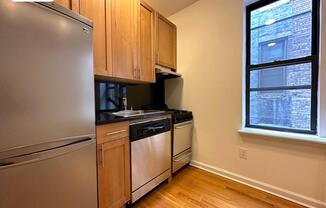 250 W 105 ST