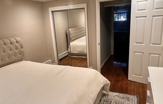 2 beds, 1 bath, 780 sqft, $2,600, Unit 2