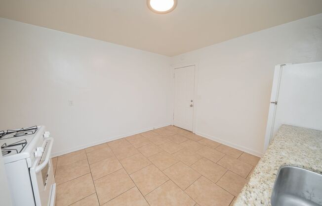 3321 Chestnut Street