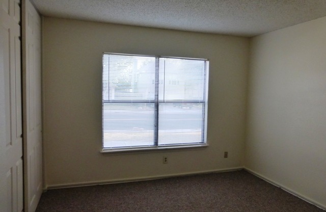 3 beds, 2 baths, $1,750