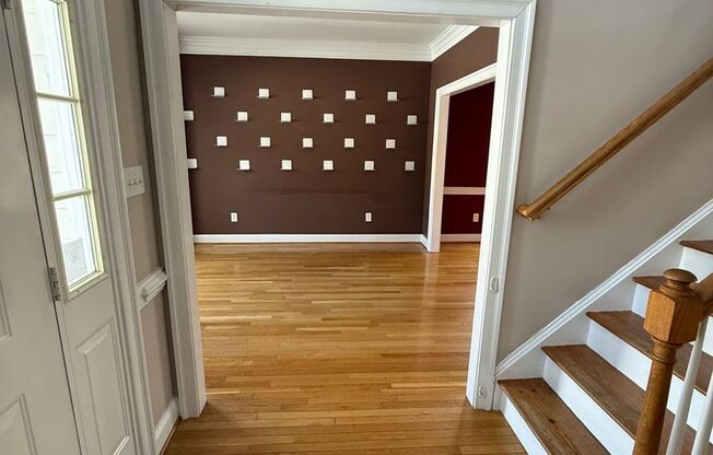 Large 4 Bedroom Home in Glen Allen