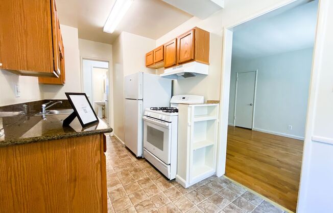 1 bed, 1 bath, $1,325, Unit 16