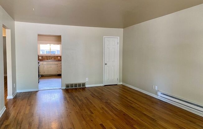 113-117 E Stuart St