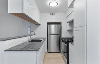 2501 Manor Circle 4-Plex