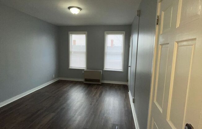 1 bed, 1 bath, $1,350, Unit 66-6 Orange