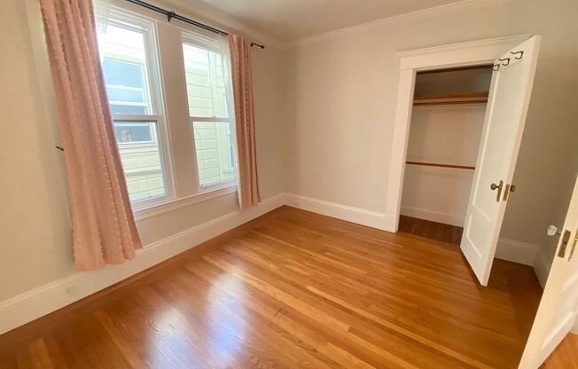 3 beds, 1 bath, $4,995