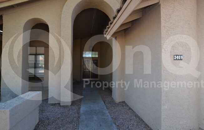 2409 W MARLBORO DR