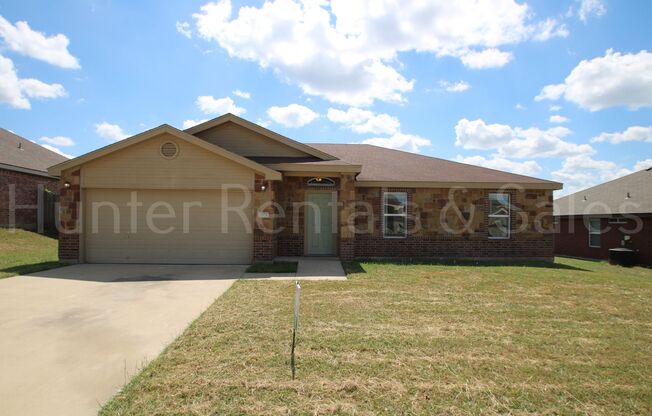 Spacious 4 bedroom in Goodnight Ranch