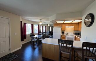 2 beds, 2 baths, $1,650