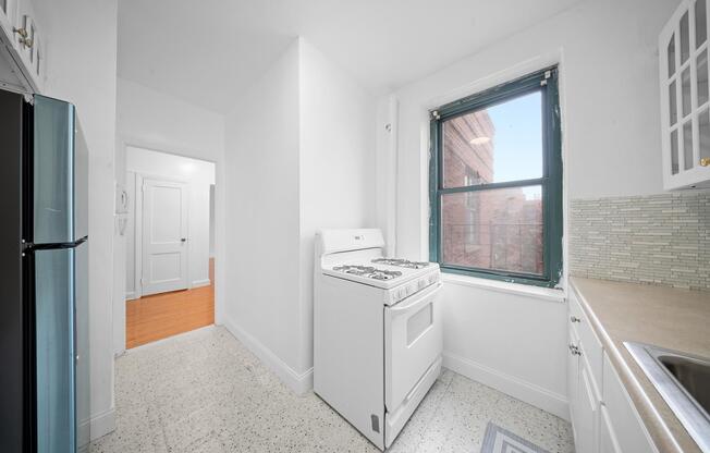 34 40 79 ST