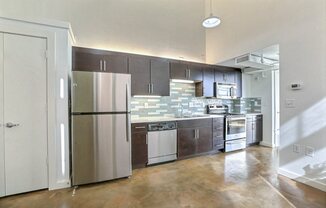 3333 Elm Street Lofts