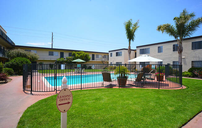 Ocean View Townhomes view of pool area