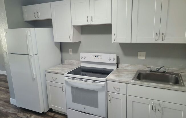 2 beds, 1 bath, 695 sqft, $1,250, Unit 505 D2