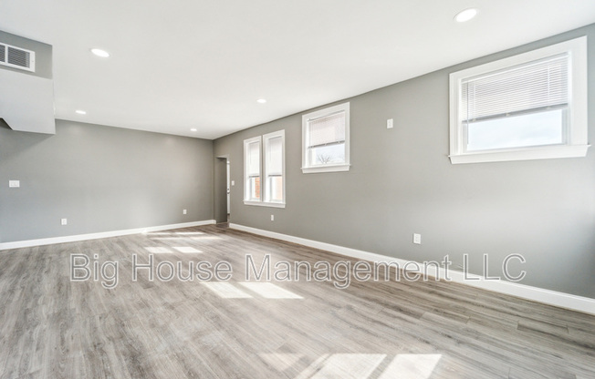 4806 LIBERTY HTS AVE