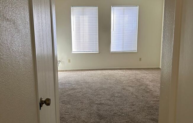 2 beds, 1 bath, $1,175, Unit 1