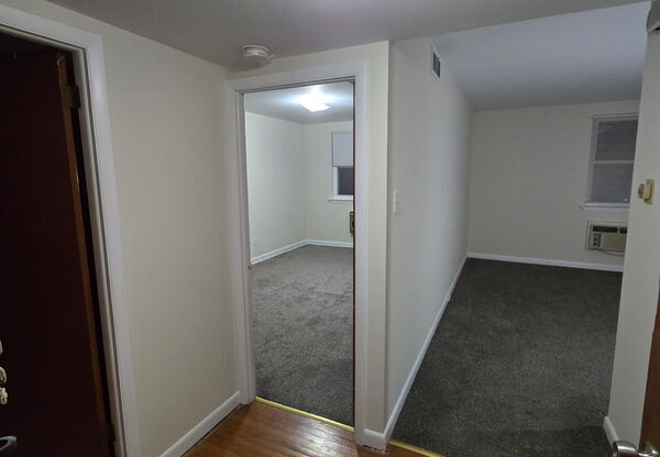 2101 HARTEL AVE