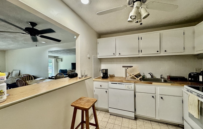 1 bed, 1 bath, 747 sqft, $2,200, Unit 104