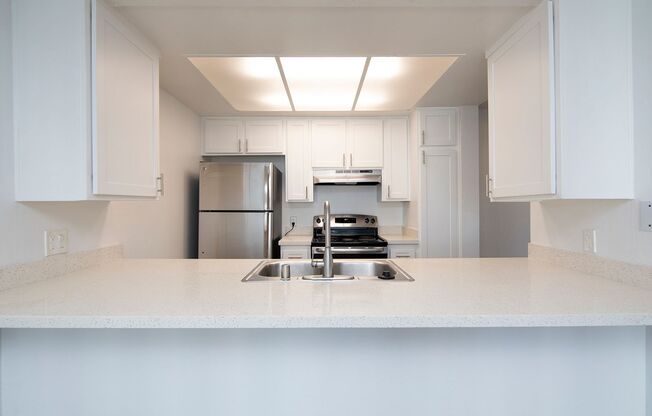 1 bed, 1 bath, 844 sqft, $2,595, Unit 329
