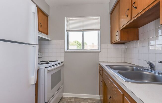 1 bed, 1 bath, 725 sqft, $770, Unit 8