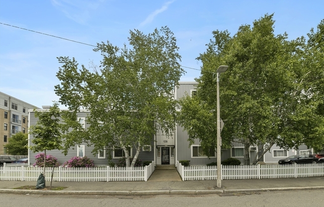 2 beds, 2 baths, 1,060 sqft, $3,700, Unit 106
