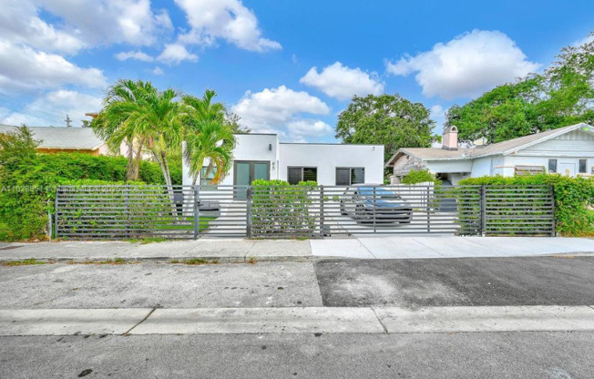 85 NW 47 ST
