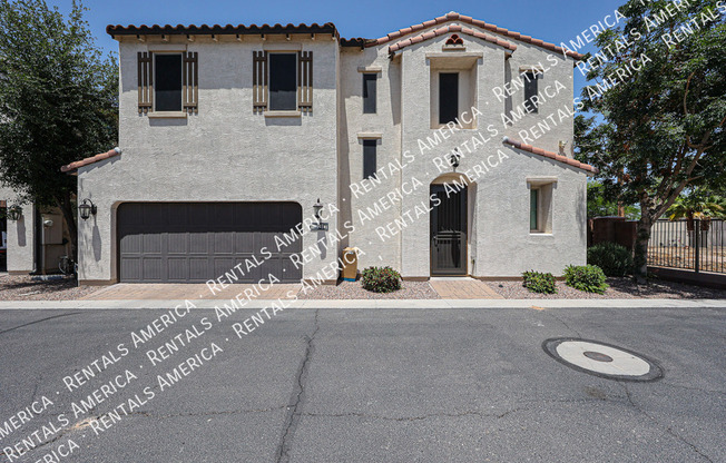 1930 S SYCAMORE PL