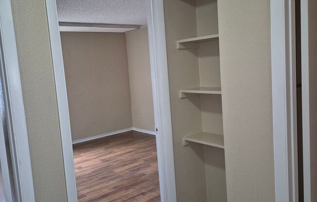 2 beds, 1 bath, 792 sqft, $1,000, Unit #3