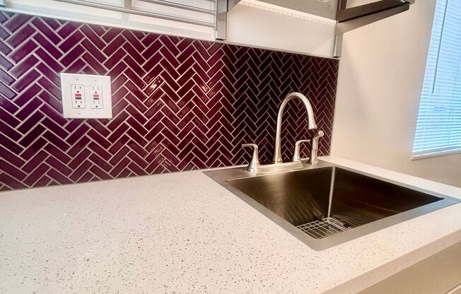 Quaint Studio in Glendale - All Utilities plus WiFi Included!