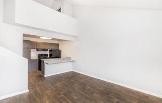 Studio, 1 bath, 550 sqft, $925